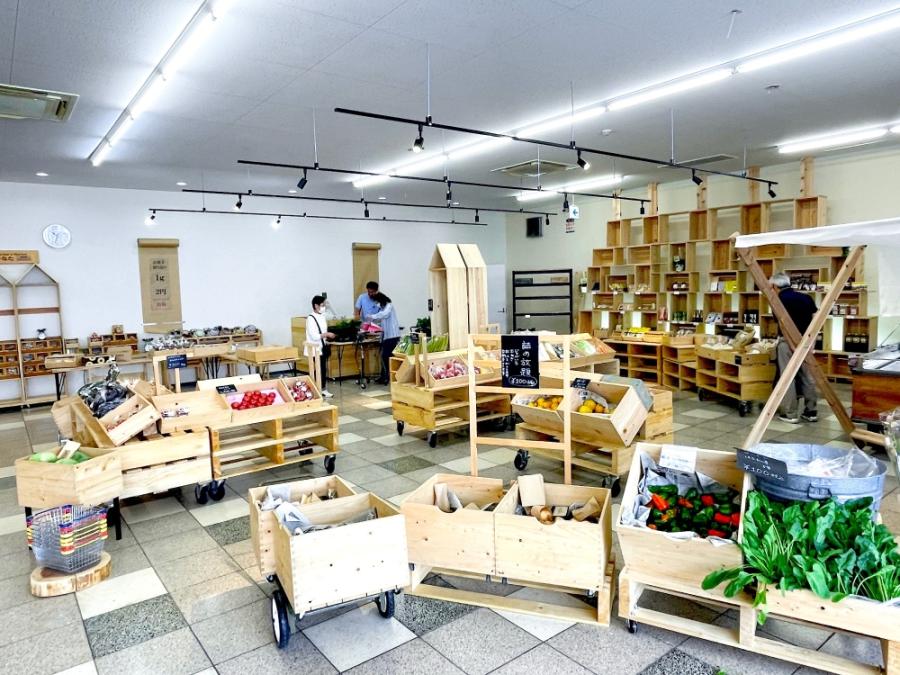 産直市場での就業体験もできます。