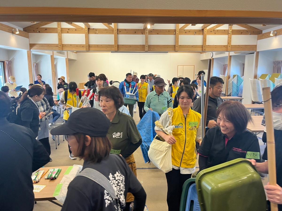 作業へ出発