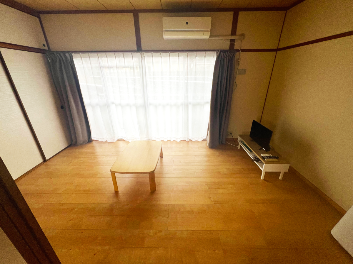 宿泊先（お試し住宅）のリビング