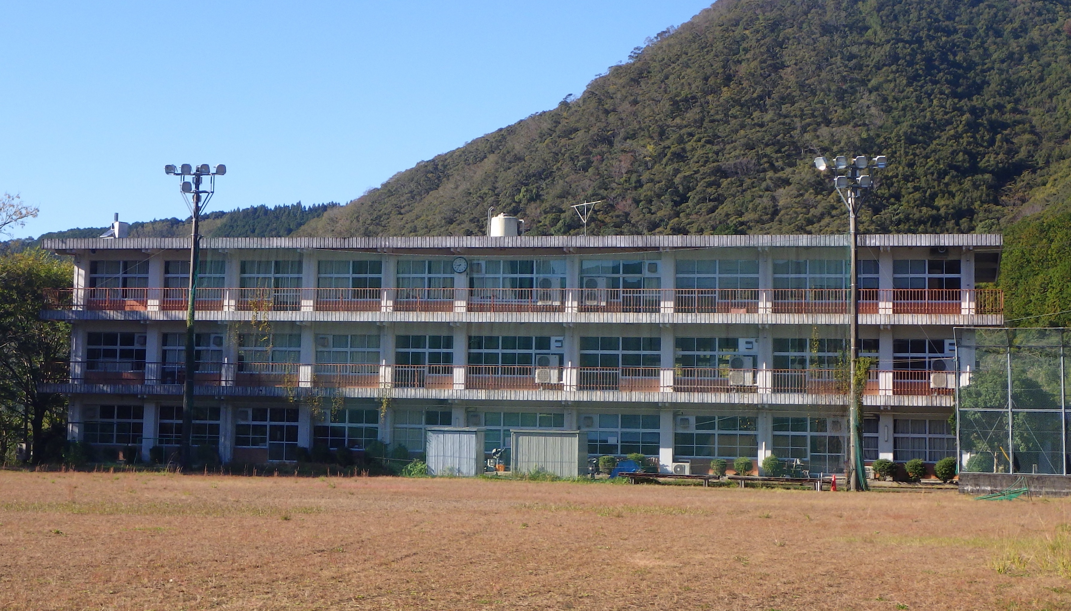 旧昭和中学校
